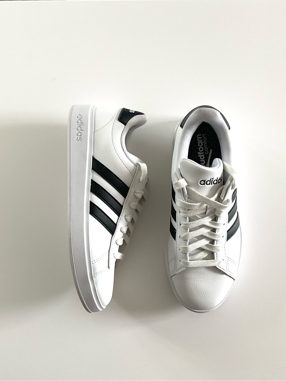 Adidas Women’s Grand Court 2.0 White Cloudfoam Comfort Sneakers Size 6.5